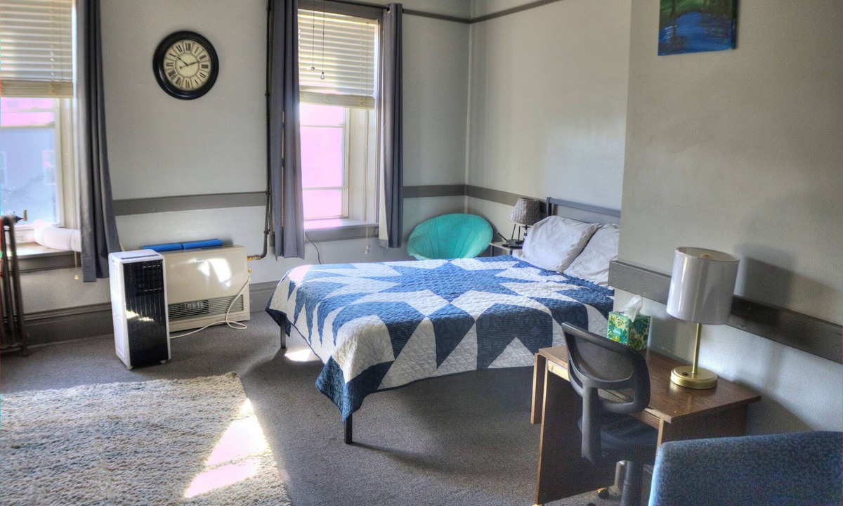 South Range Apartment | Studio w/Full Kitchen, Near MTU, Houghton, Keweenaw, Dining & on the Trail
