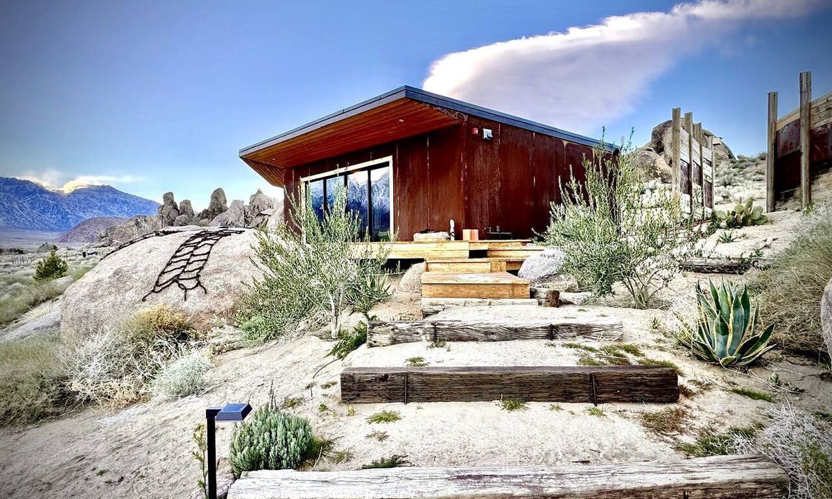 Lone Pine Cabin | Stunning Lone Pine Accommodation for Romantic Getaways in California