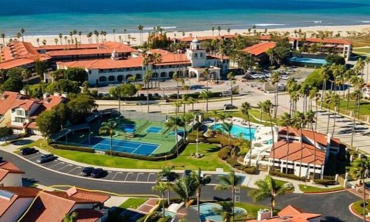 Oxnard Shores House | Stunning Townhome Between Malibu and Santa Barbara across from the beach!