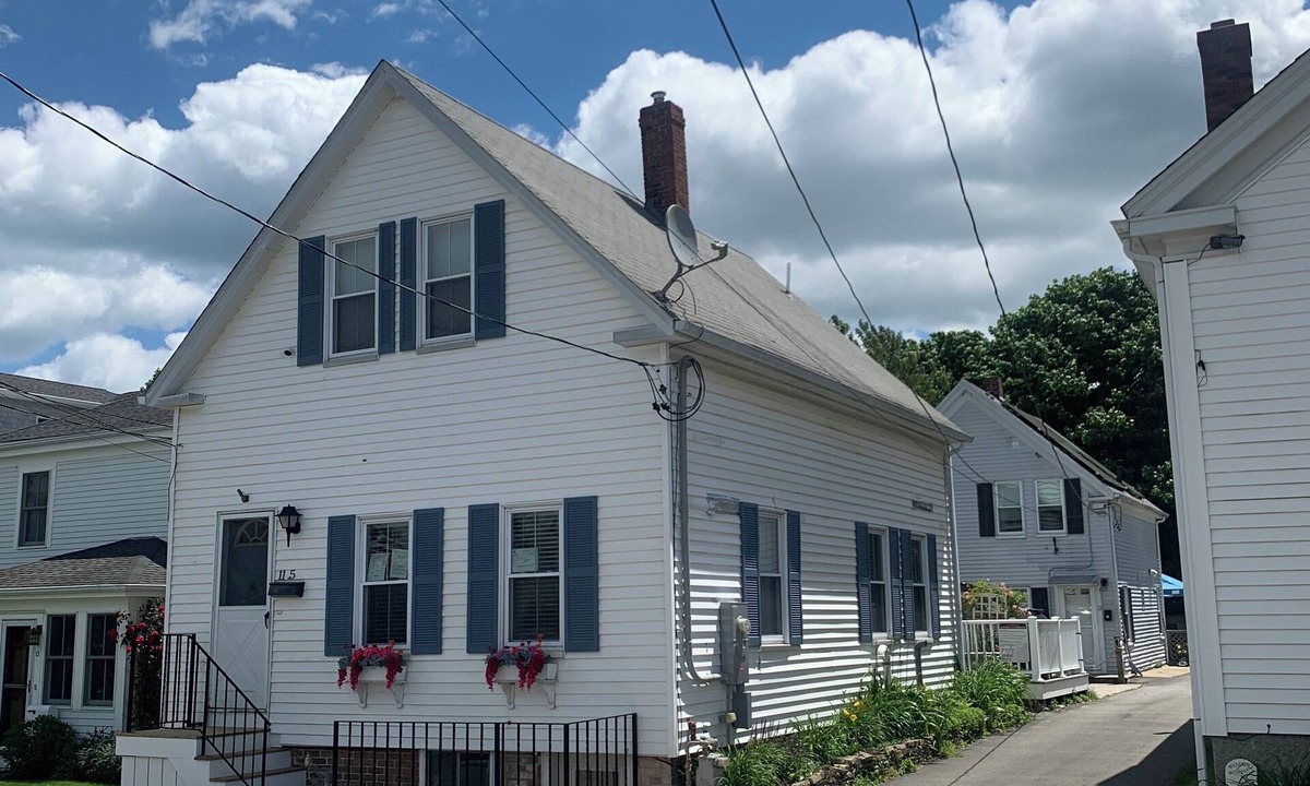 Plymouth Cultural District House | Summer dates at the Whale Tail still available! Book Today!