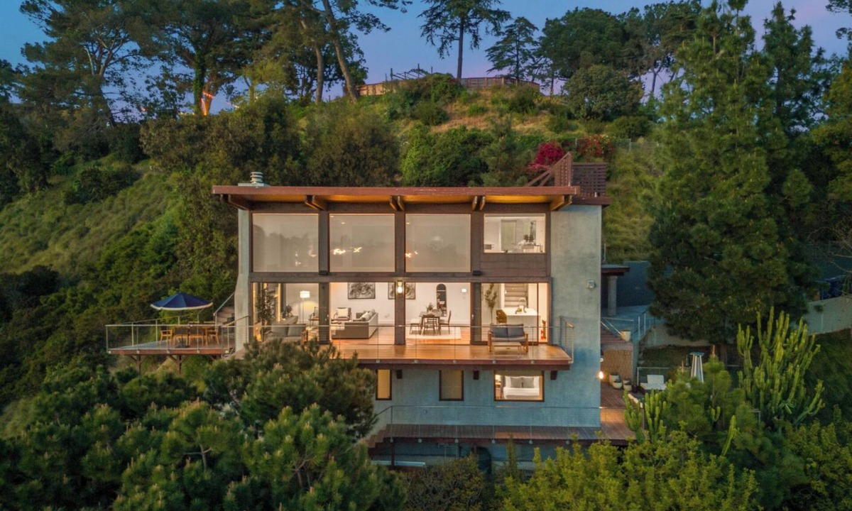Beverly Hills House | Summitridge - An Elegant Estate with Unobstructed City and Ocean Views