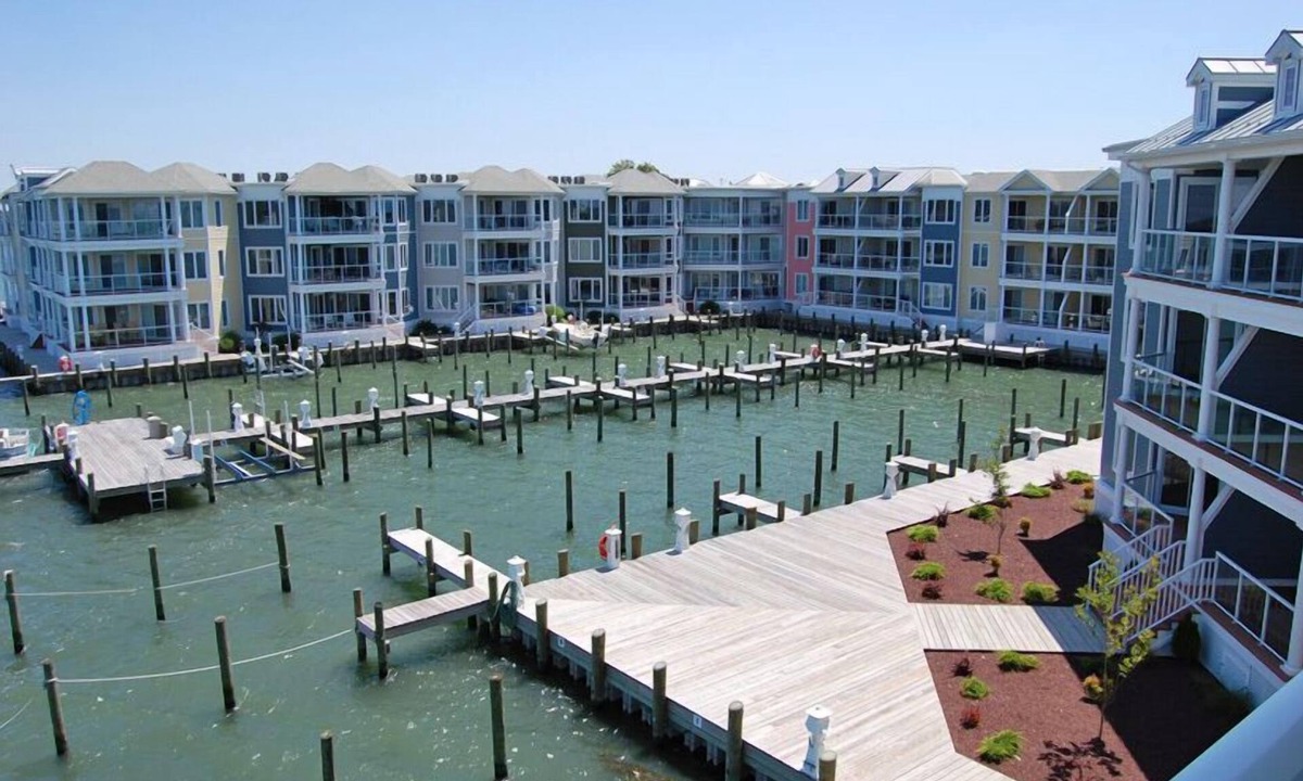 Chincoteague Condo | Sunset Bay Villa #202- Waterfront, In Town, Pool & Gym