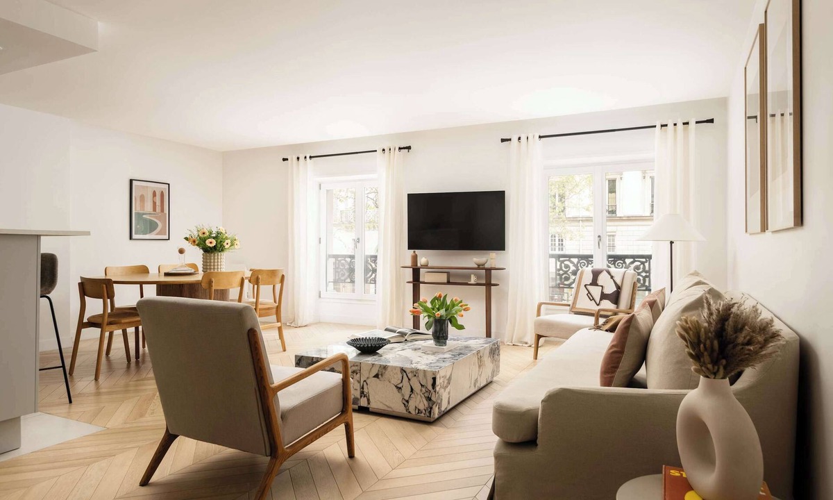 8th Arrondissement Apartment | Superb 3 Bedroom Stay AC Facing Madeleine Honore