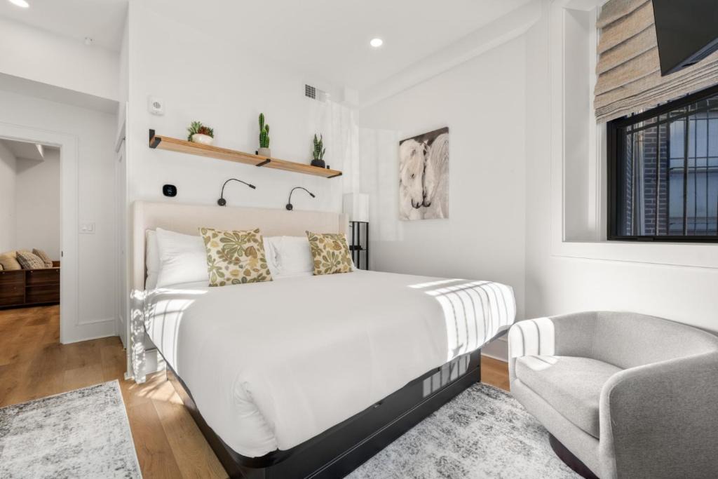 Fenway–Kenmore Apartment | SympleLive Hotel