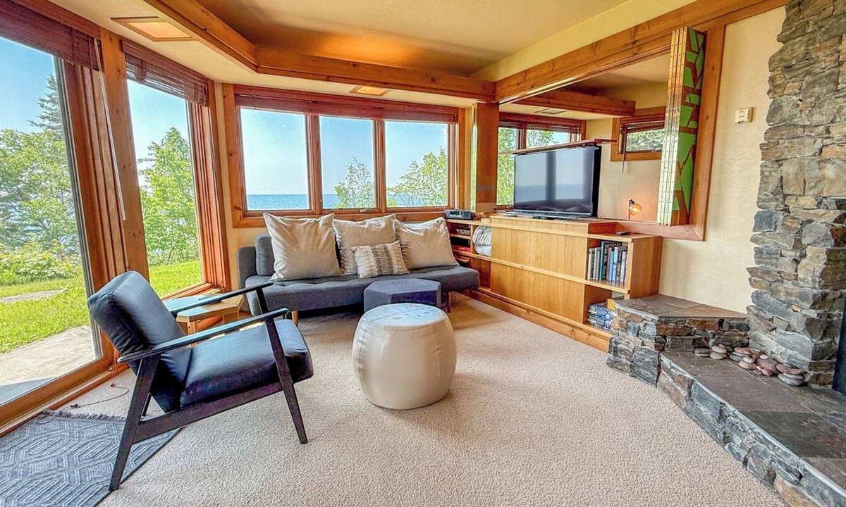 Grand Marais Condo | Terrace Point 11B - Lake Superior - Grand Marais, MN - Cascade Vacation Rentals