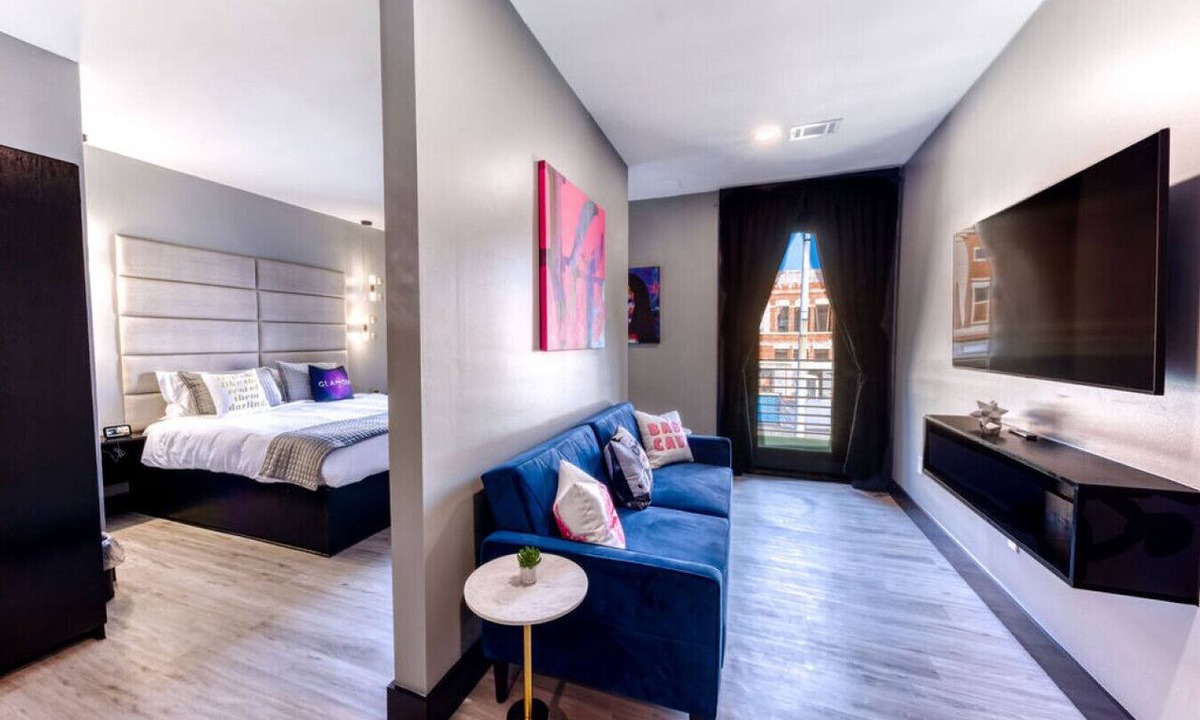 Biloxi Condo | The Bella`s Glamour & Grace Suite, Sleeps 2, Private Balcony