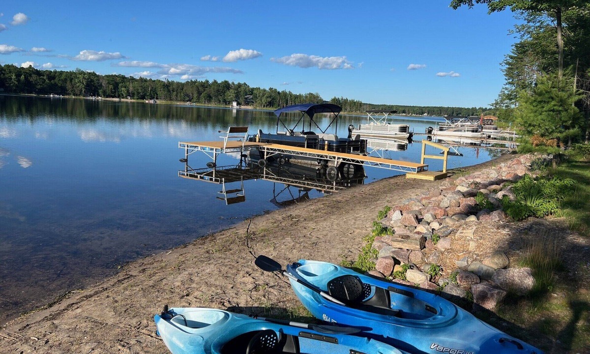 Krakow Cottage | The Blue Pearl Cottage on Berry Lake www.thebluepearlcottage.com