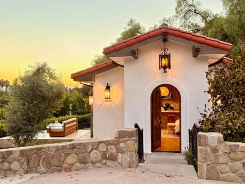 Meiners Oaks Villa | The Chapel - Luxury Historic Ojai Villa