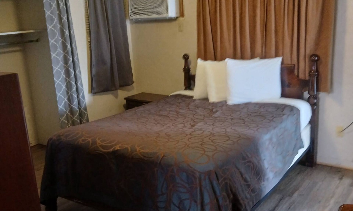Coalinga Hotel | The Coalinga Motel