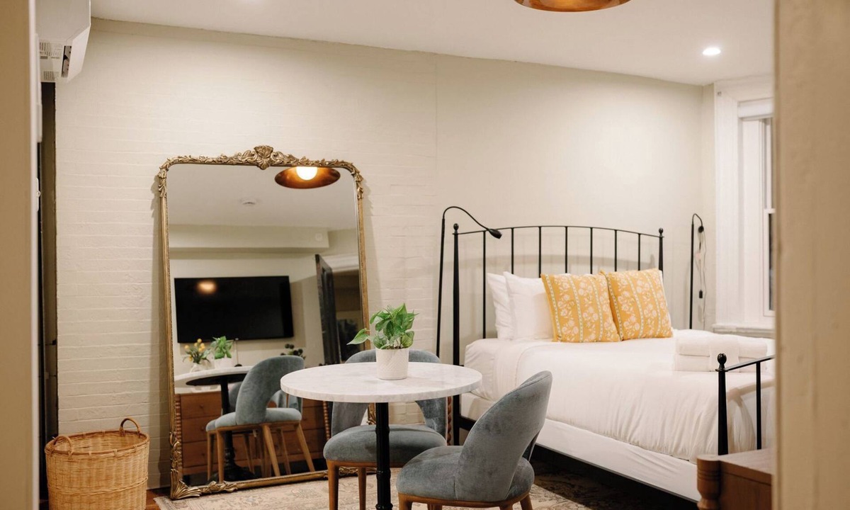 South End Apartment | The Concord Hotel