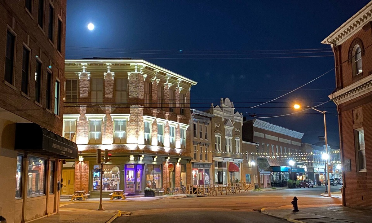 Downtown Cambridge Condo | The Drinking Gourd: Stunning Penthouse in Historic Downtown Cambridge