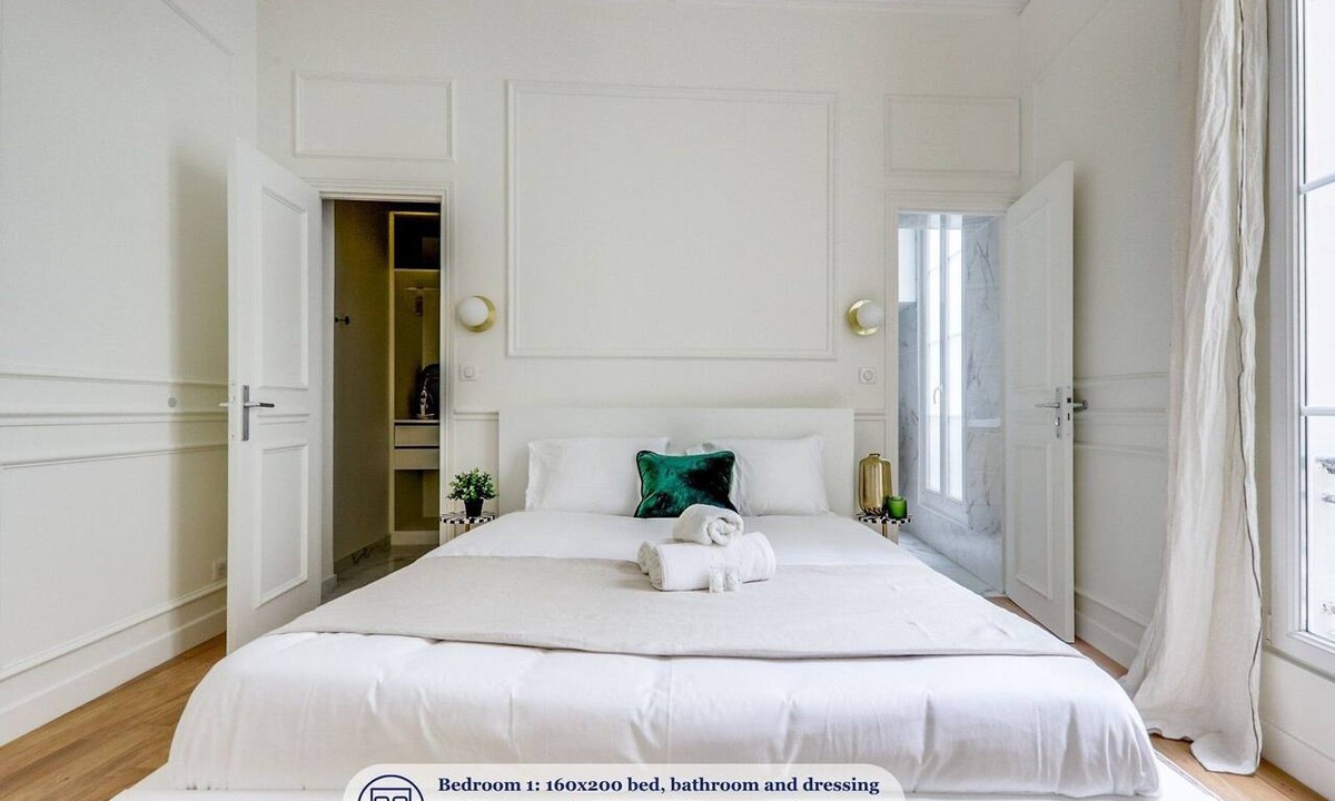 Chaussee-d'Antin Apartment | The Emerald - Refurbished -Opera by Mon Petit Faré