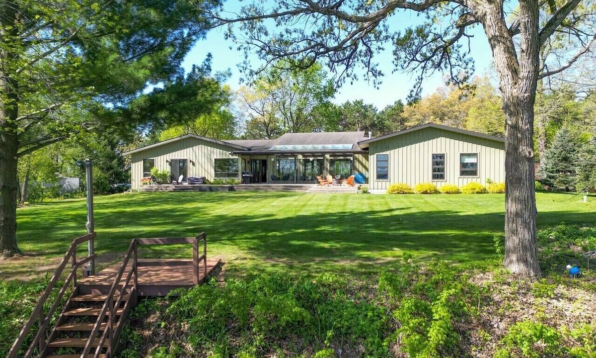 Chippewa Falls House | The Grand Retreat on Lake Wissota