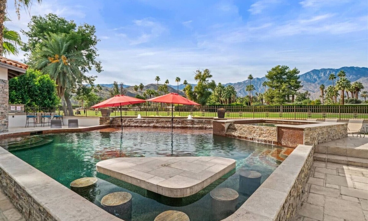 Palm Springs House | The Hideaway: Luxury Palm Springs, Pool & Hot Tub