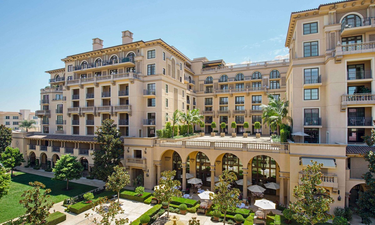 Beverly Hills Hotel | The Maybourne Beverly Hills, Maybourne