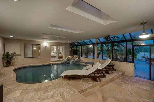 Fountain Hills House | The Refuge Secluded Getaway Pool & Spa