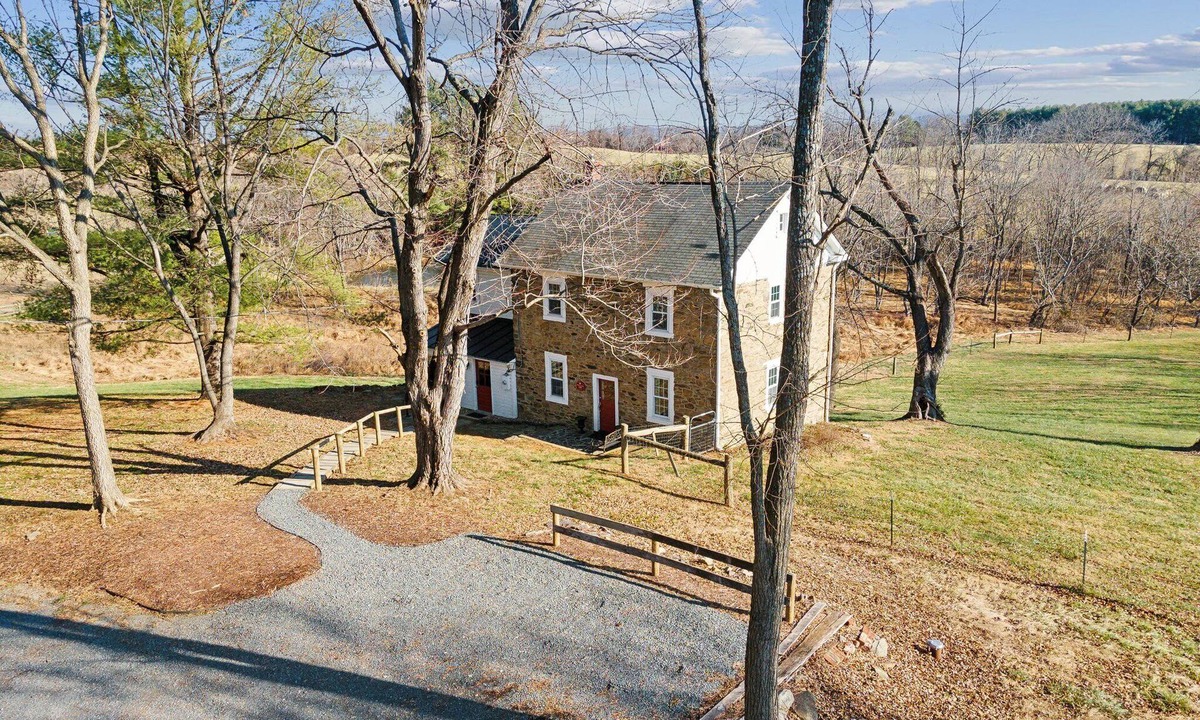 Waterford House | The Spring House: Entire Home Rental on 74-acre, Scarlet Springs Farm