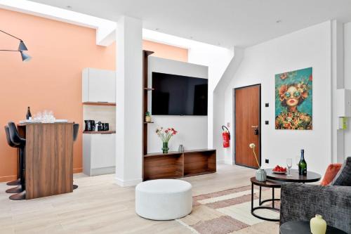 15th Arrondissement Apartment | TheBlueStay 262 - Beautiful Apt in Paris 15 - AC