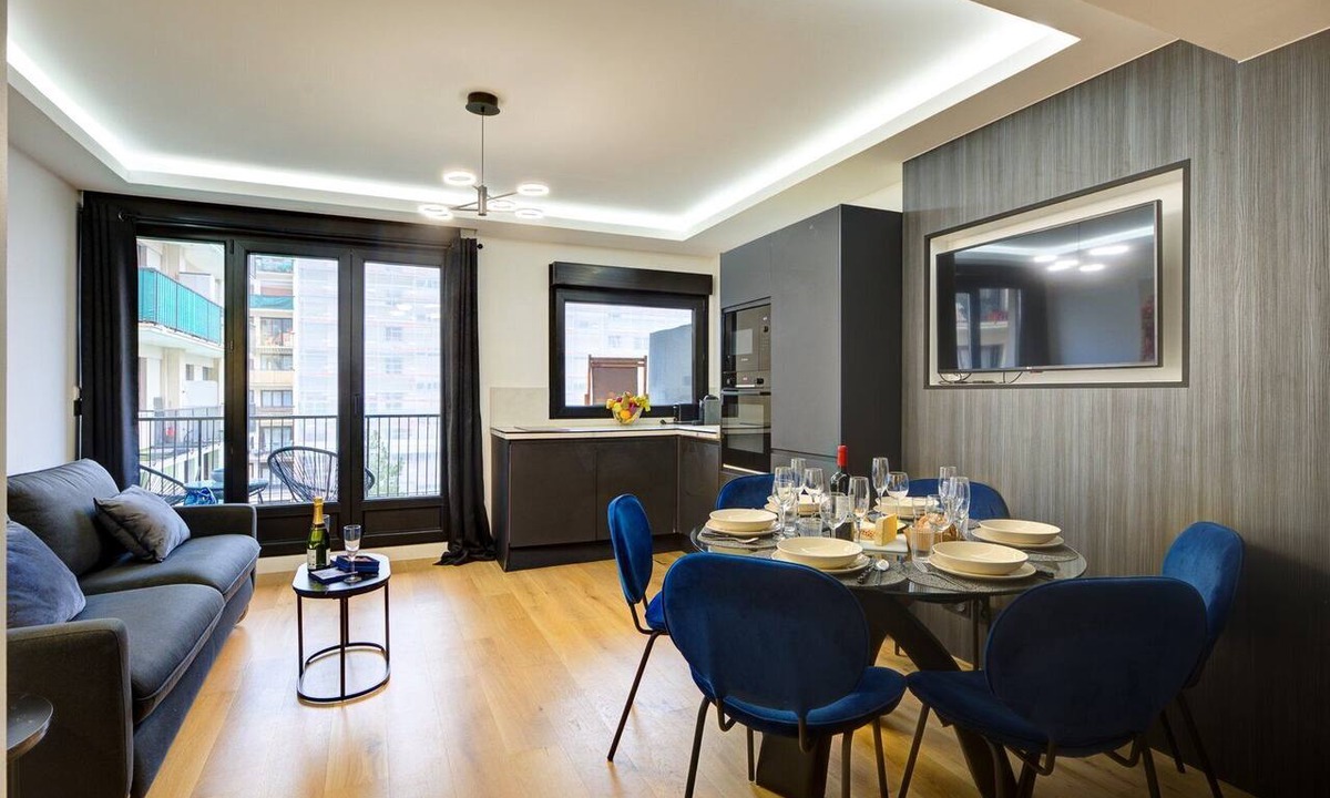 15th Arrondissement Apartment | TheBlueStay 52 - Large 6p apt - Terrace and A/C
