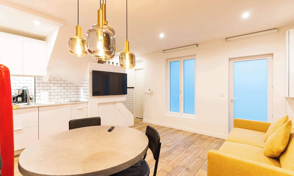 Charonne House | Town House Nation, Bastille, AC by LCC Agency