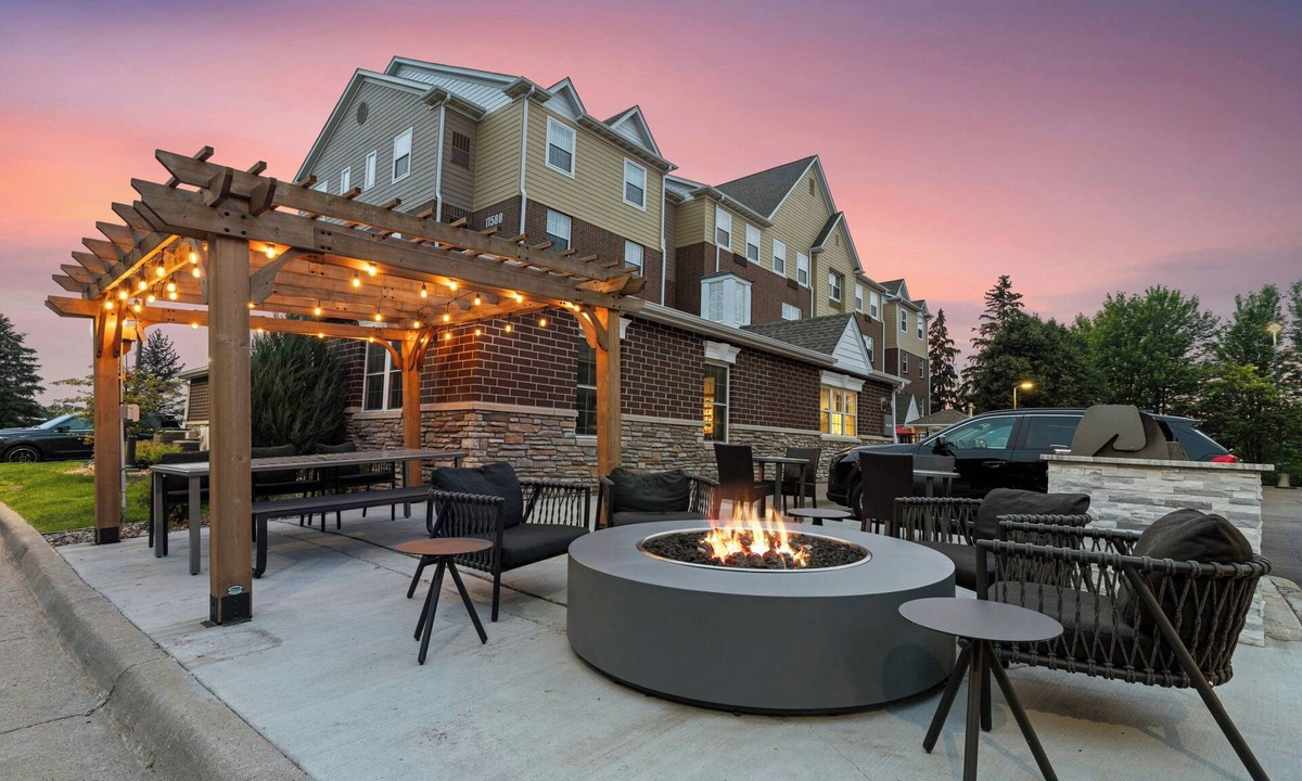 St. Louis Park Hotel | TownePlace Suites by Marriott -Minneapolis West/StLouis Park