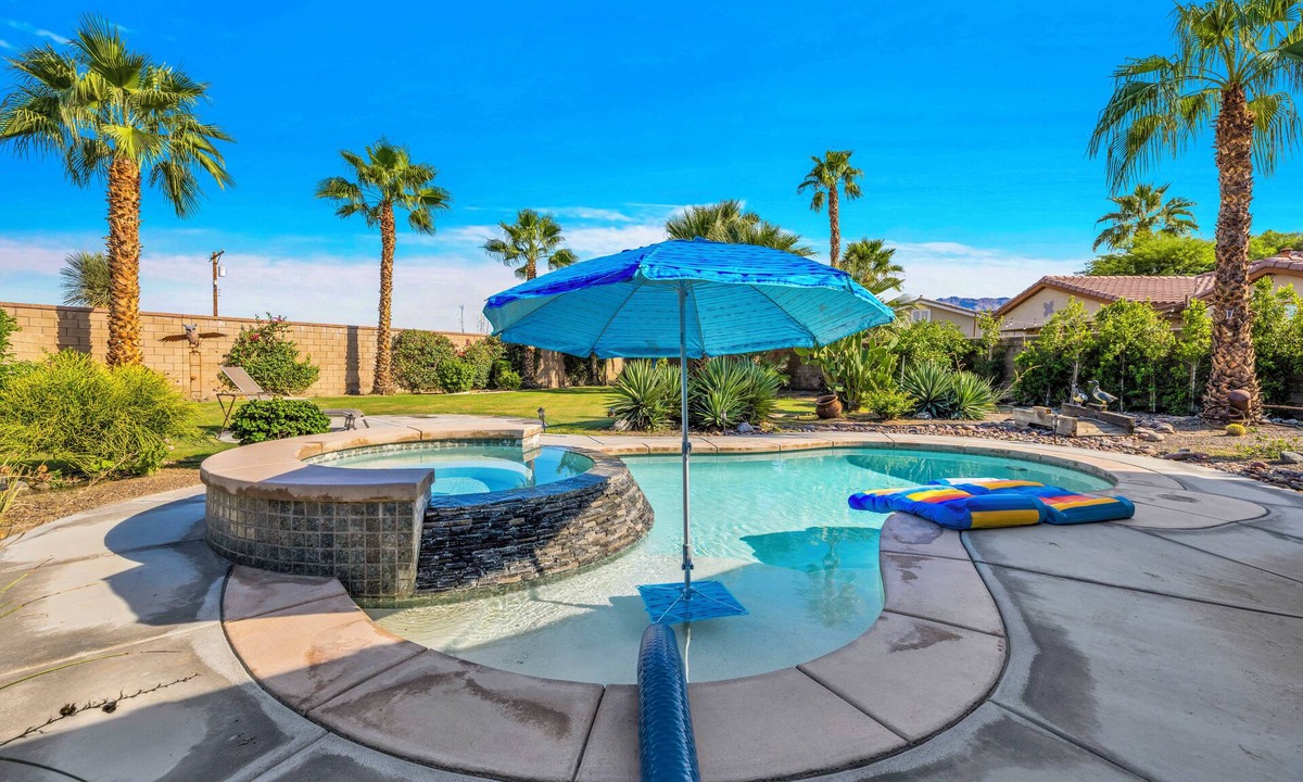 La Quinta House | Trilogy La Quinta. Resort Style Vacation Home. Live life at it's BEST!