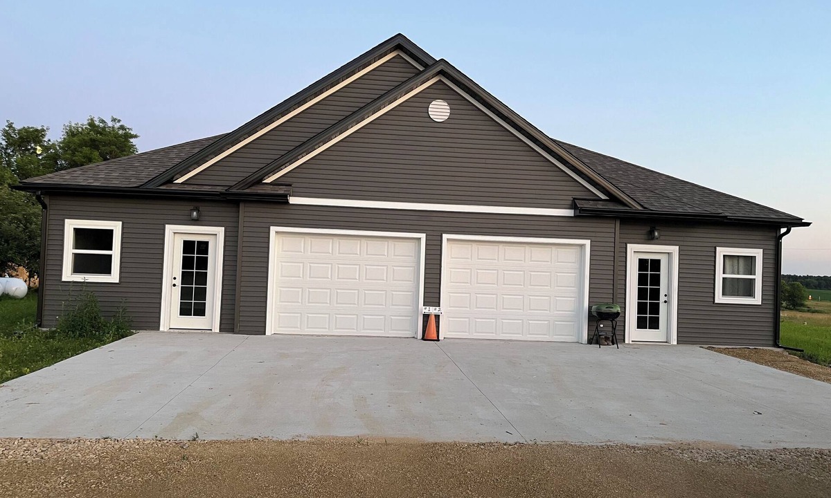 St. Croix County House | Unit 2- quiet duplex in the country