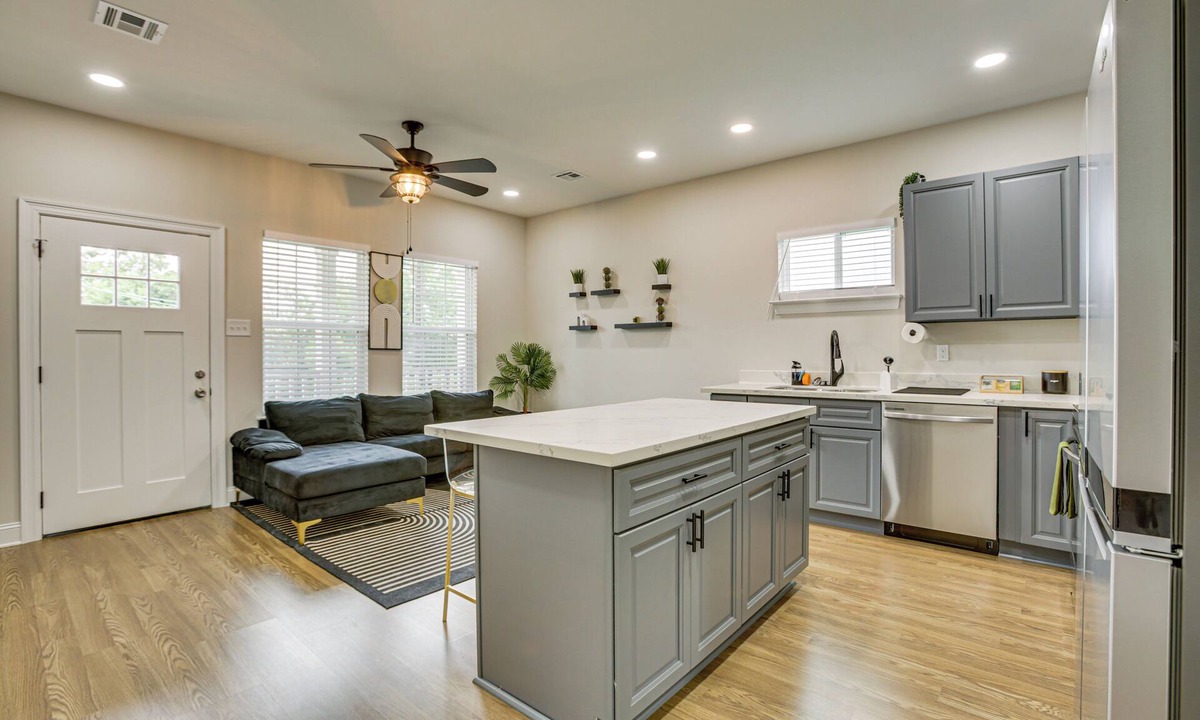 Gert Town House | Uptown NOLA Retreat 1 Mi to Tulane & Dining