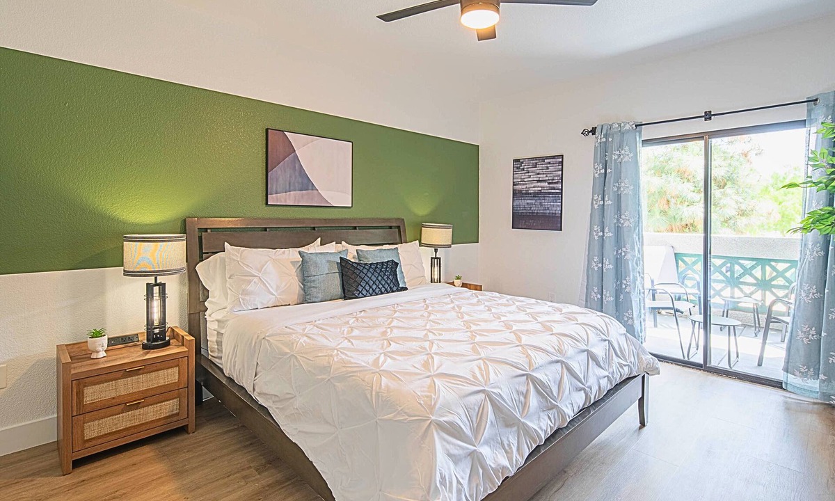 Kierland Condo | Urban Promenade King Suite | Walk to Kierland 1BR