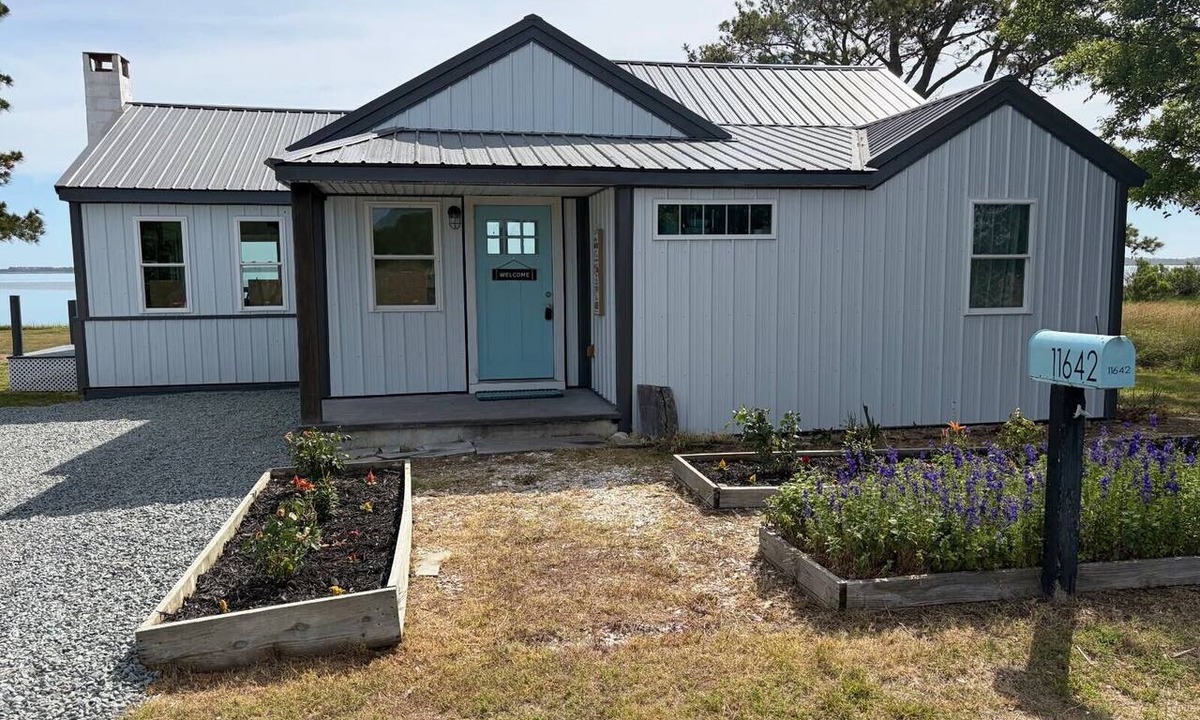 Dames Quarter Cottage | Saltwater Serenity Waterfront Cottage