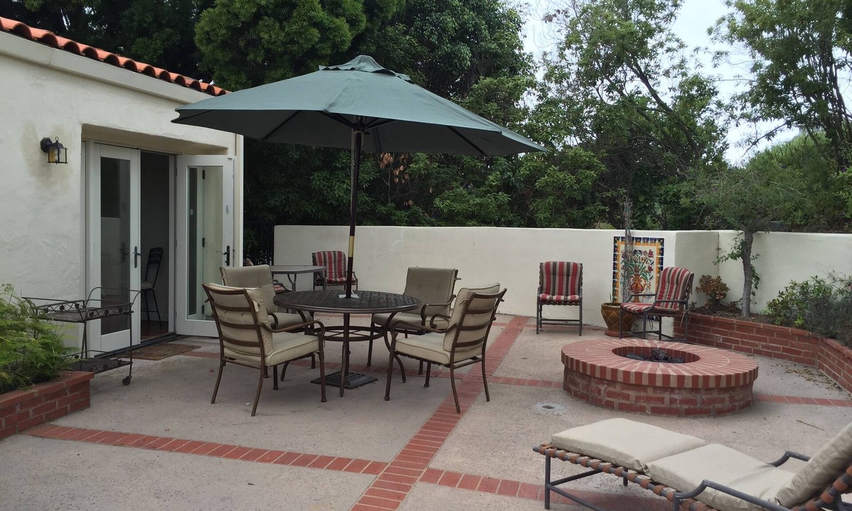 The Mesa House | Views Extraordinaire! Serene and Private (30 day minimum)