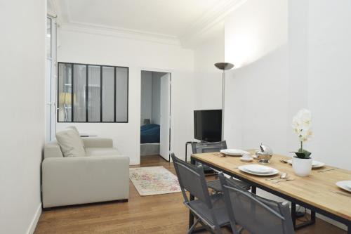 Batignolles Apartment | -Votre nid familial parisien - Batignolles