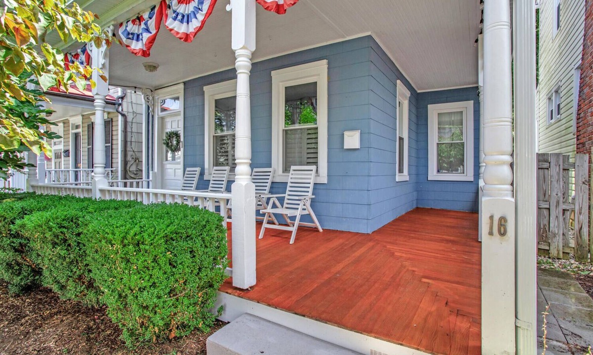 Homewood House | Walk to DTA & USNA | Pet-Friendly Home