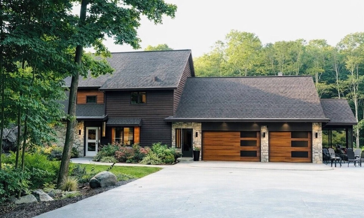 Plymouth House | Walk to Road America & near Kohler Golf ~ The Woods Estate ~ Modern Luxury