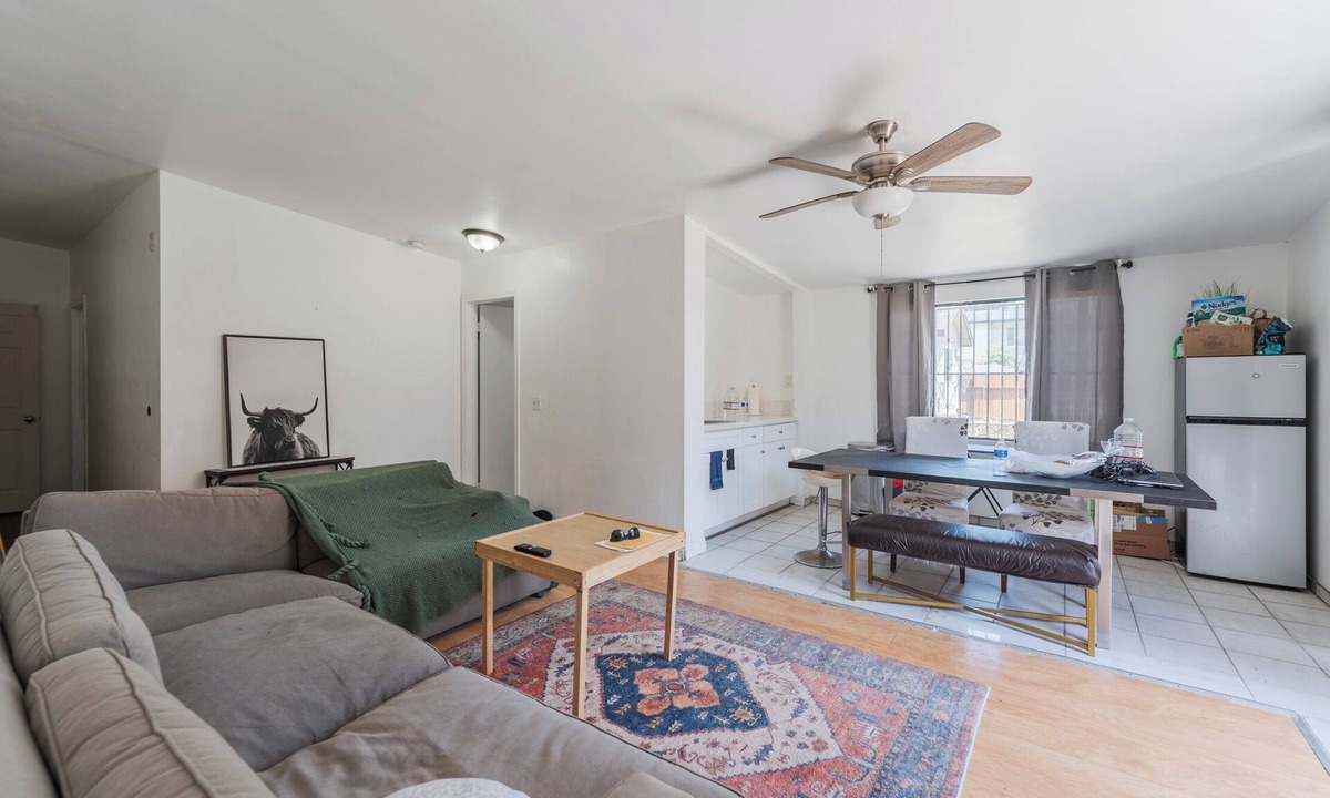 Inglewood Condo | Walk to sofi 2-bedroom condo with garage