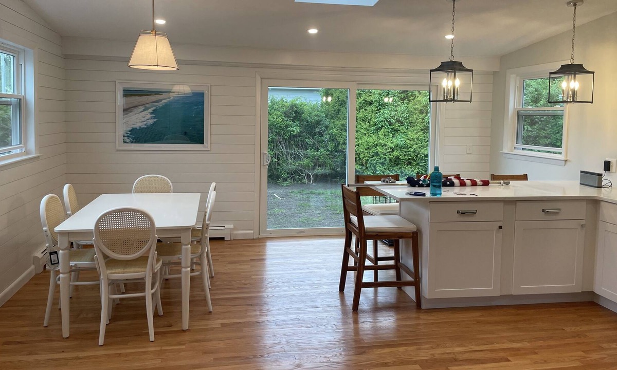 Chatham Cottage | Walking distance to downtown, CBI, Fish Pier, Veteran's Field, and beaches.