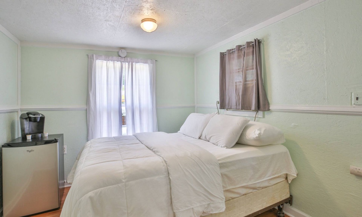 Leesburg House | Waterford Reservations Guest Cottage