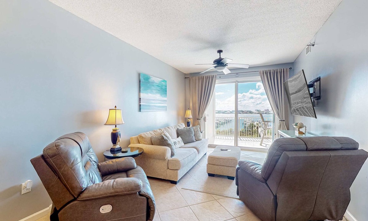 Orange Beach Condo | Waterfront condo with shared pool, tennis, & sauna - near the beach