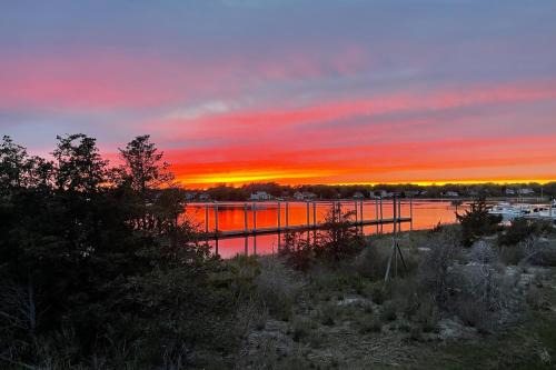 West Dennis House | Waterfront Escape with Stunning Views on Bass River