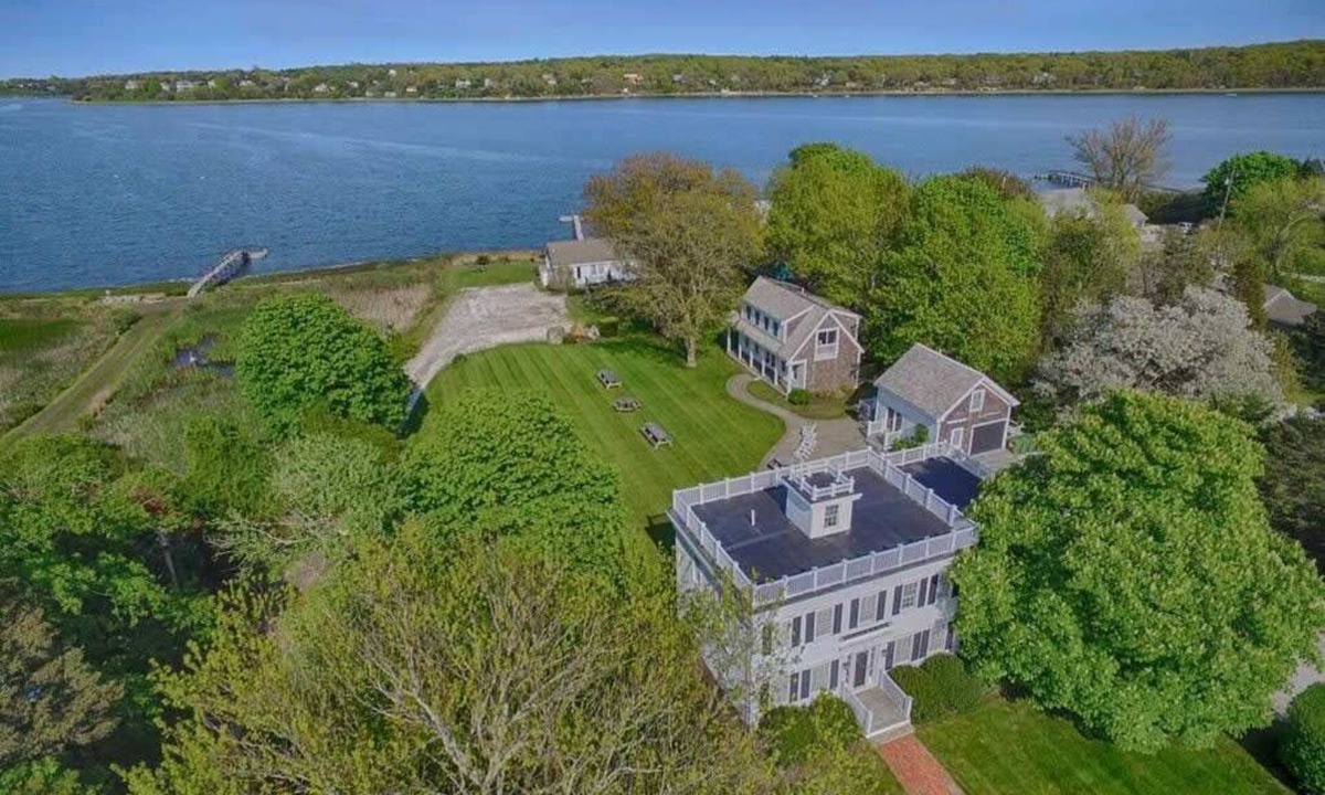 Orleans House | Waterfront Fun at this Huge Family Estate!