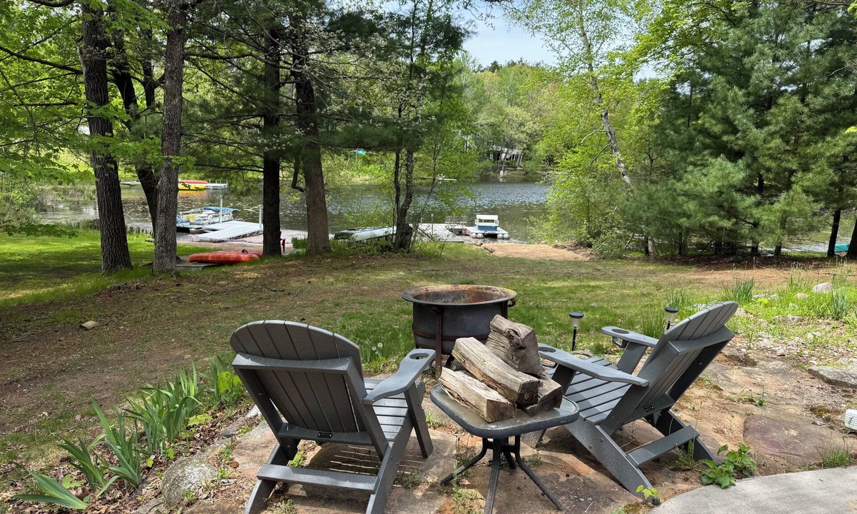Waupaca Cottage | Waupaca Wellness Retreat: Private Sand Beach & Elite Gym