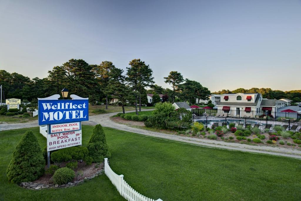 Wellfleet Hotel | Wellfleet Lodge