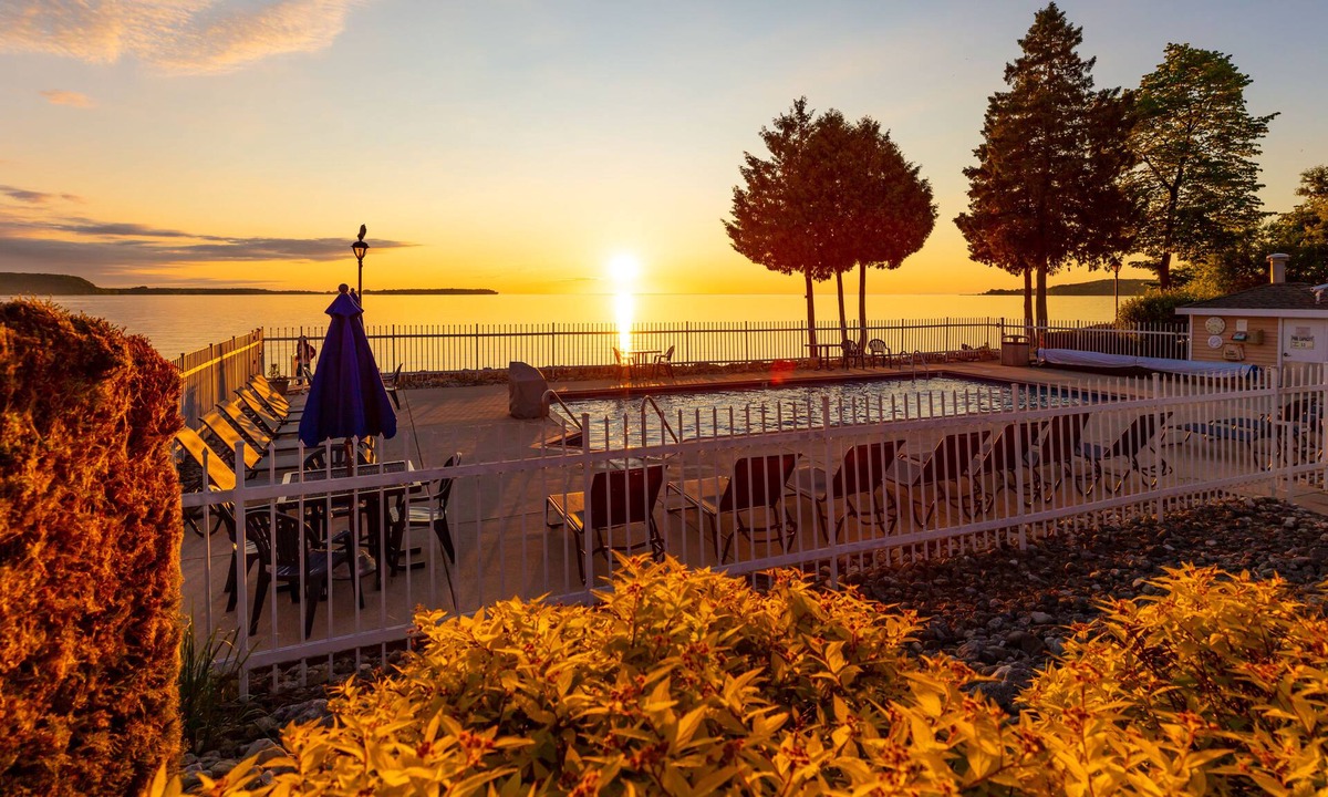 Sturgeon Bay Condo | Westwood Shores Waterfront Resort