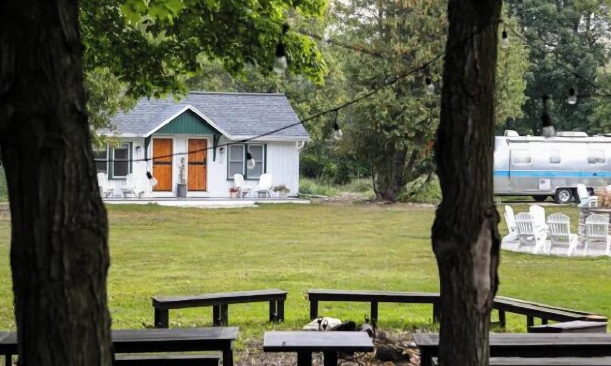 Ellison Bay Cottage | Wilfred Sykes Cottage at the Griffin Inn