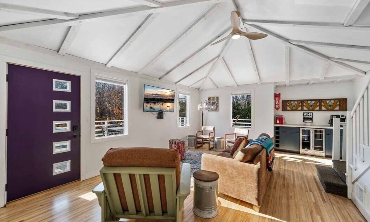 Fish Creek House | Wonderful 4-bedroom house with AC in Fish Creek