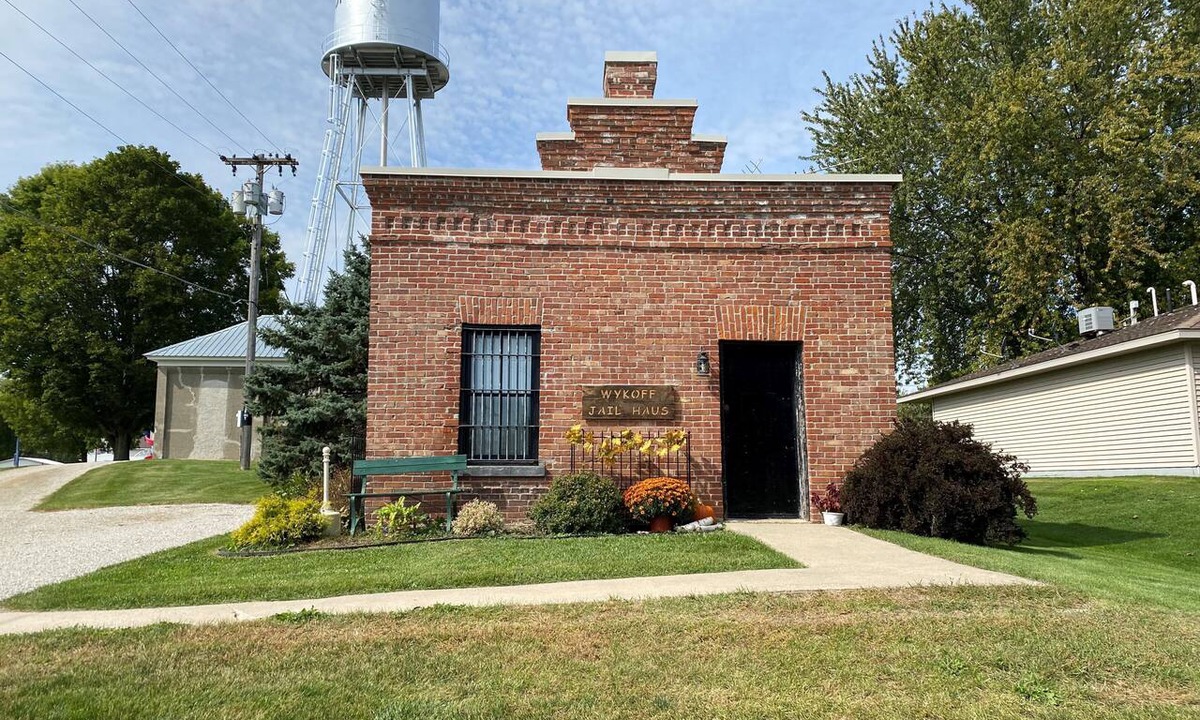 Wykoff House | Wykoff Historical Jail Haus with Original Jail Cell Bunks.
