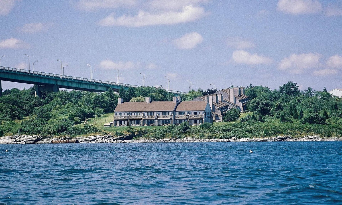 Jamestown Condo | Wyndham Newport Overlook | Two 2BR/2BA Suites