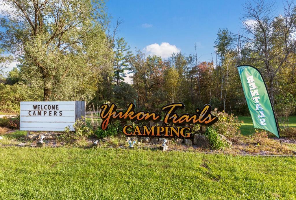 Lyndon Station Hotel | Yukon Trails Campground
