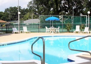 Beautiful 3 bedroom unit at resort, sleeps 8