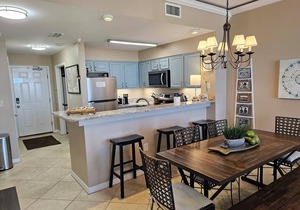 Inn at Dauphin Island 110-Walk-in Shower! Walk out to Pools and Beach!